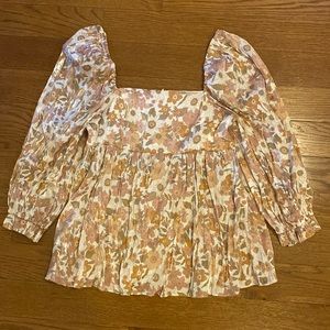Square neck flowy blouse